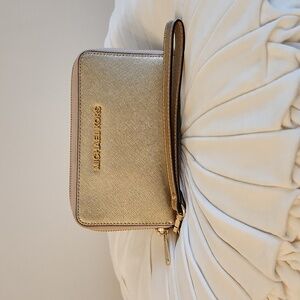 NWT Michael Kors Gold Wristlet